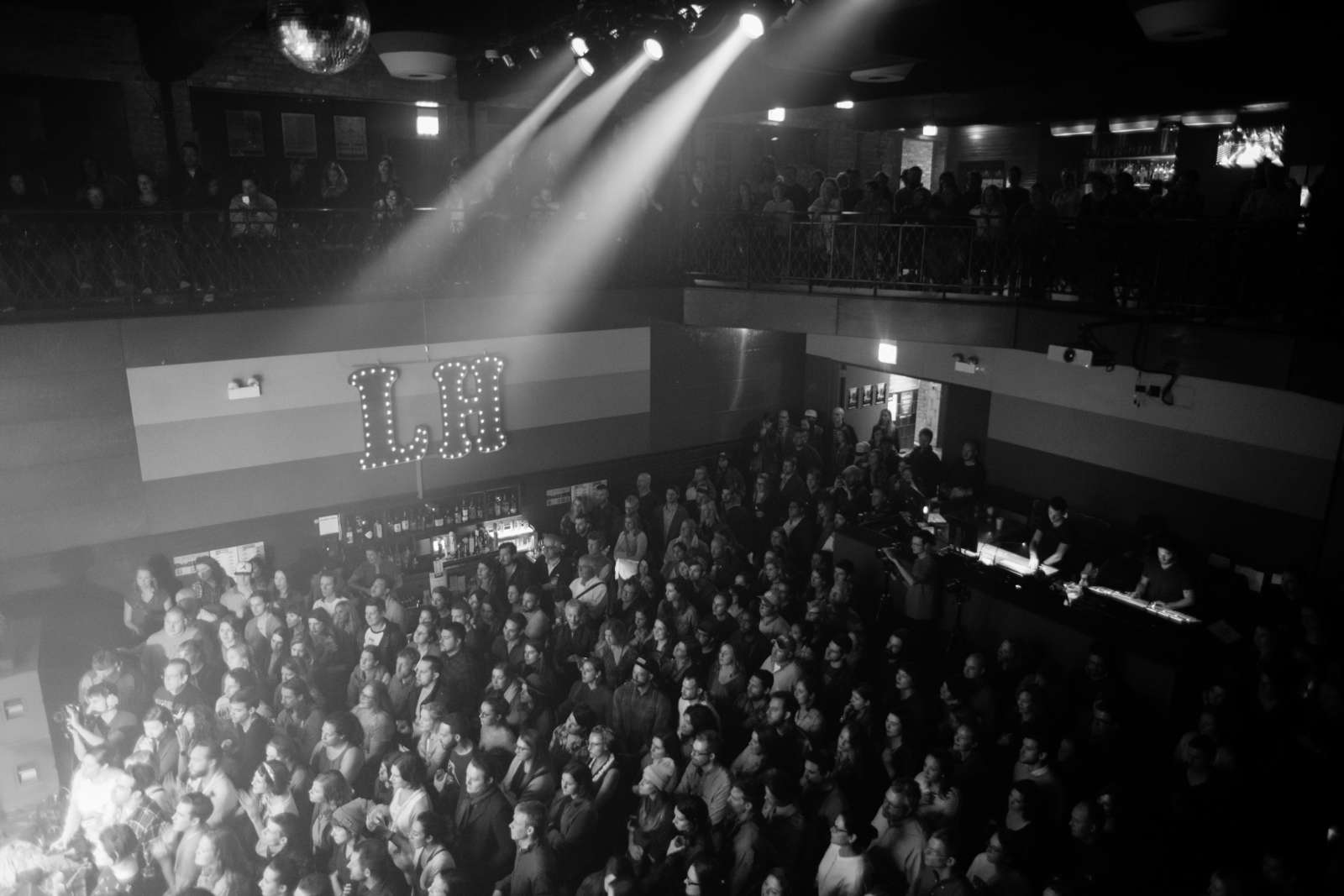 Theaters 015 Hires